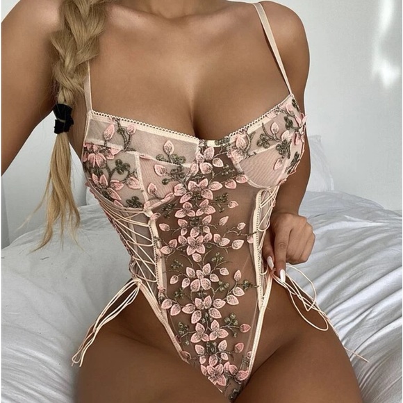 Balletcore French Cut Blush Lace Up Floral 3D Appliqué Mesh Lace Bodysuit Teddy - Picture 9 of 15